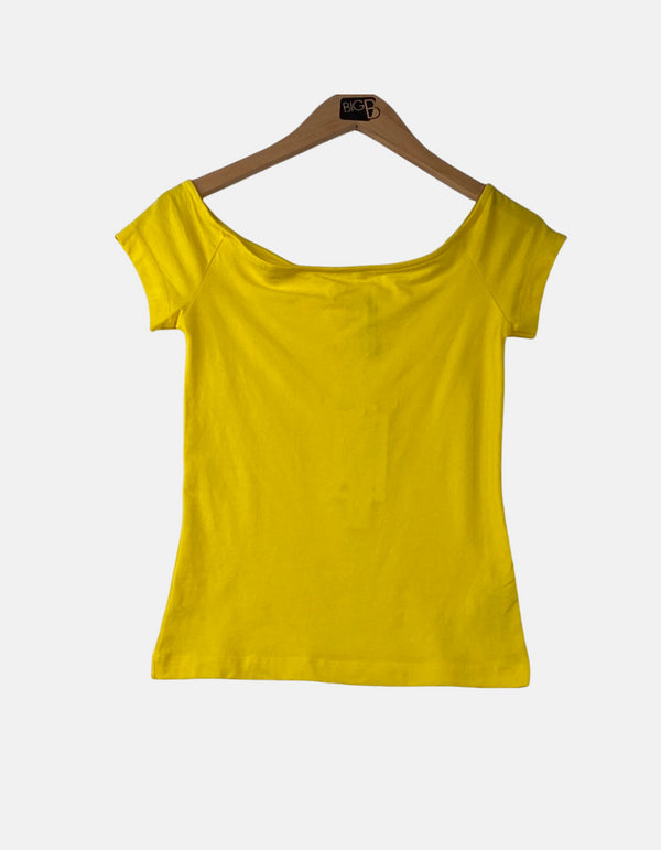 Off-Shoulder Basic Tee – Yellow